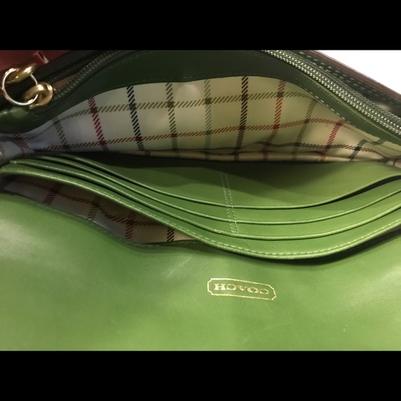 AUTHENTIC COACH CLUTCH PURSE - Picture 4 of 5